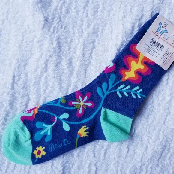 I'm a Delicate F*cking Flower Subversive Socks - Picture 4 of 6